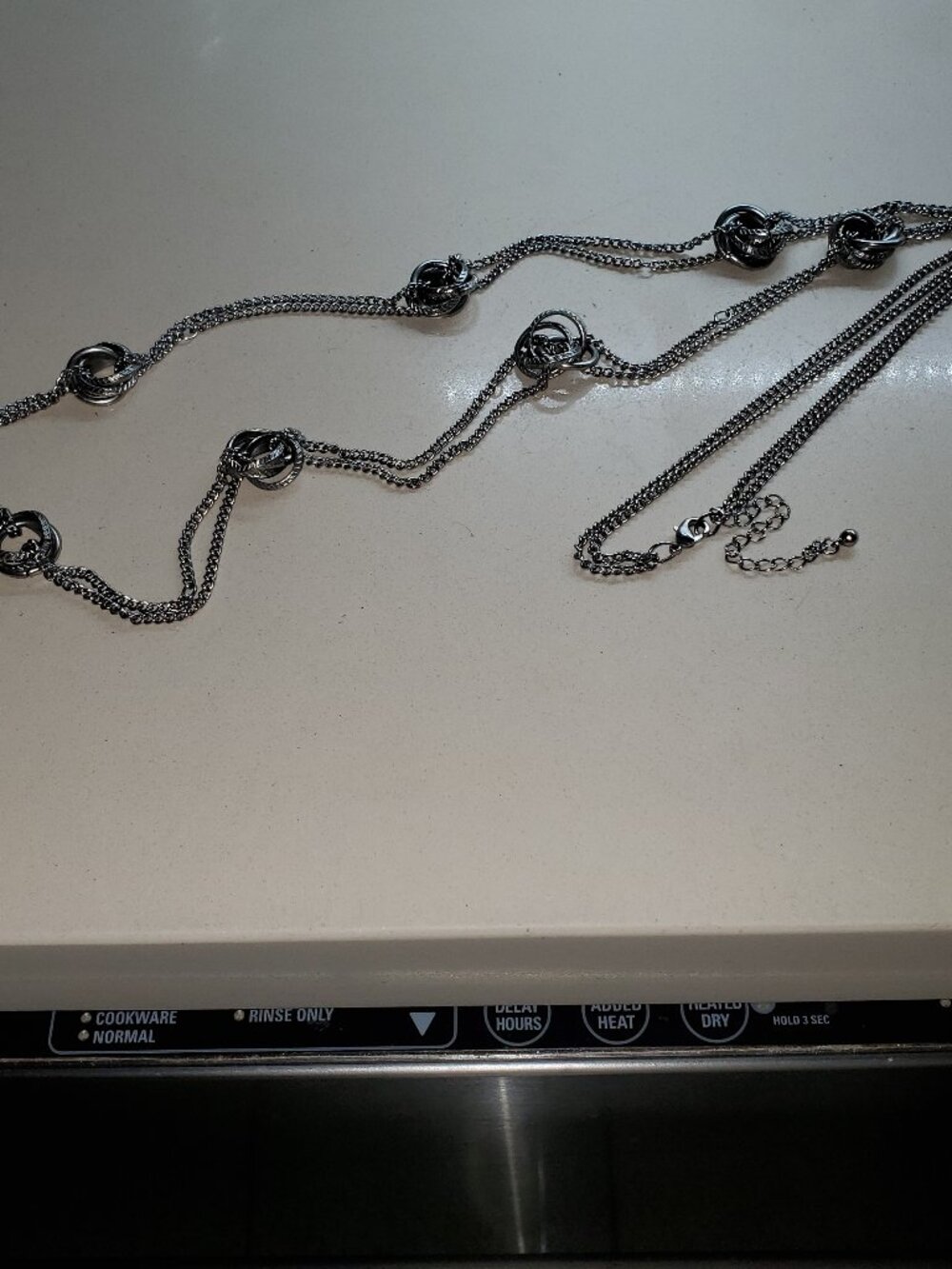 UNIQUE NECKLACE